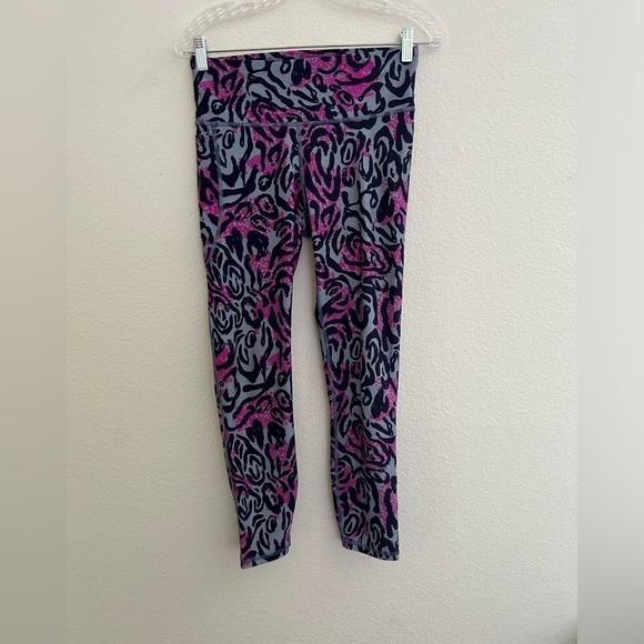 Under Armour Women's High Rise Ankle
Medium
Leggings Mineral Blue/Navy... - Picture 1 of 9